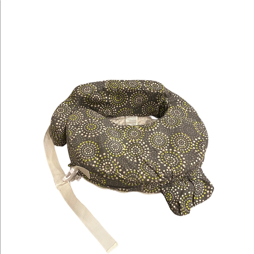 Nursing pillow